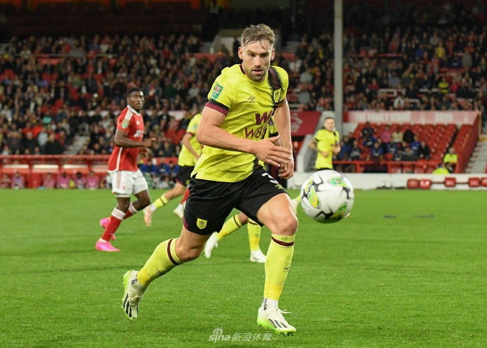 他需要在接 他需要在接