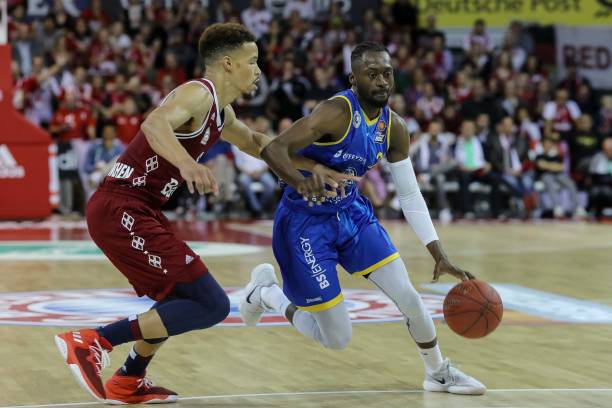 然与意大利 然与意大利