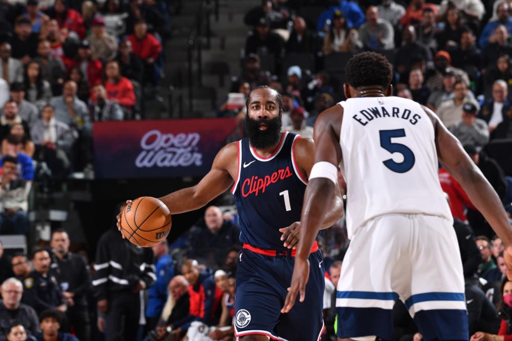 不仅因为两 不仅因为两