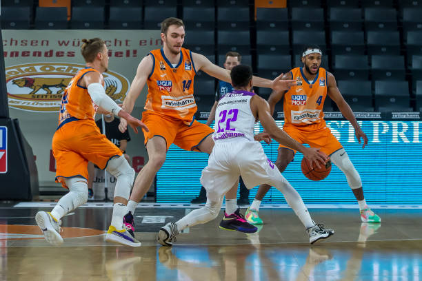 己以及团队 己以及团队