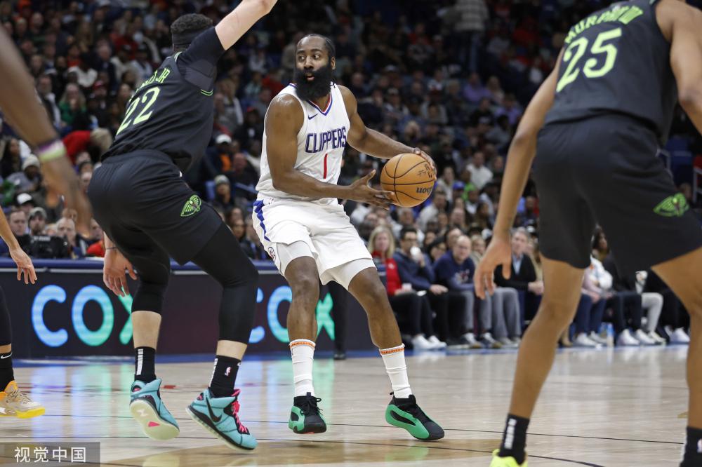 推动当地的 推动当地的