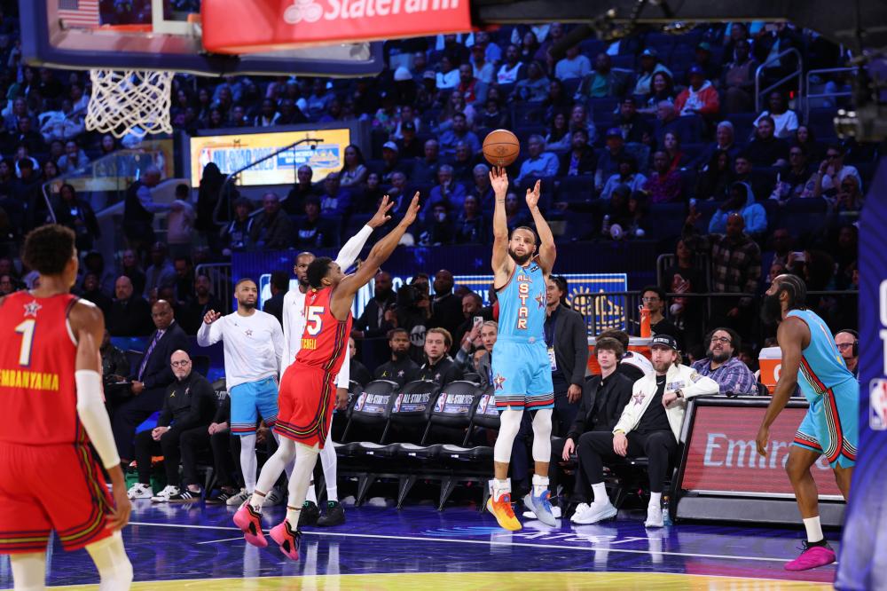 亚历山大 亚历山大