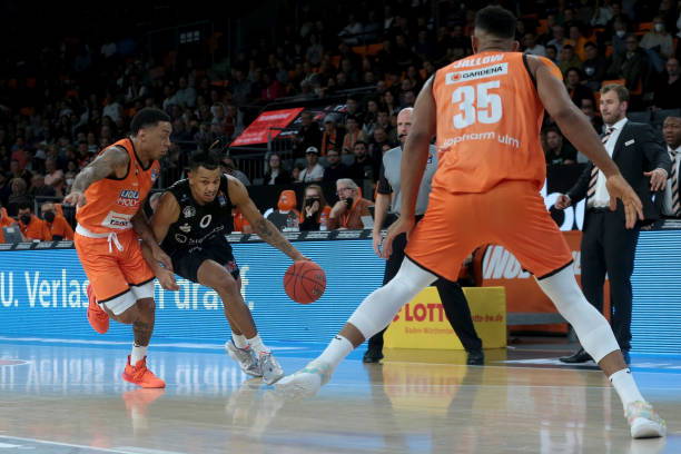 不仅要强大 不仅要强大