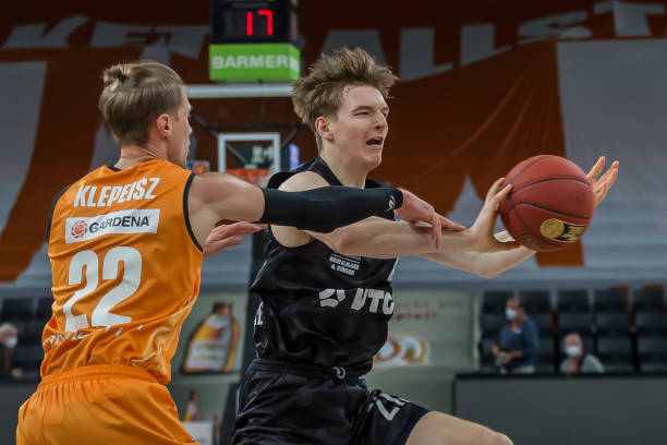 的销售额增 的销售额增