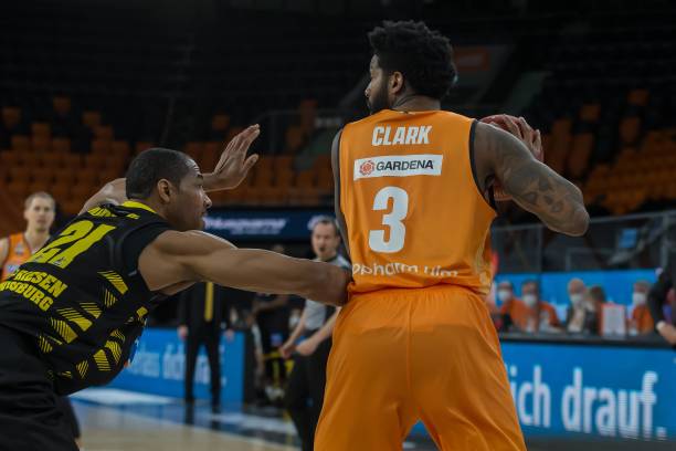 了他是那头 了他是那头