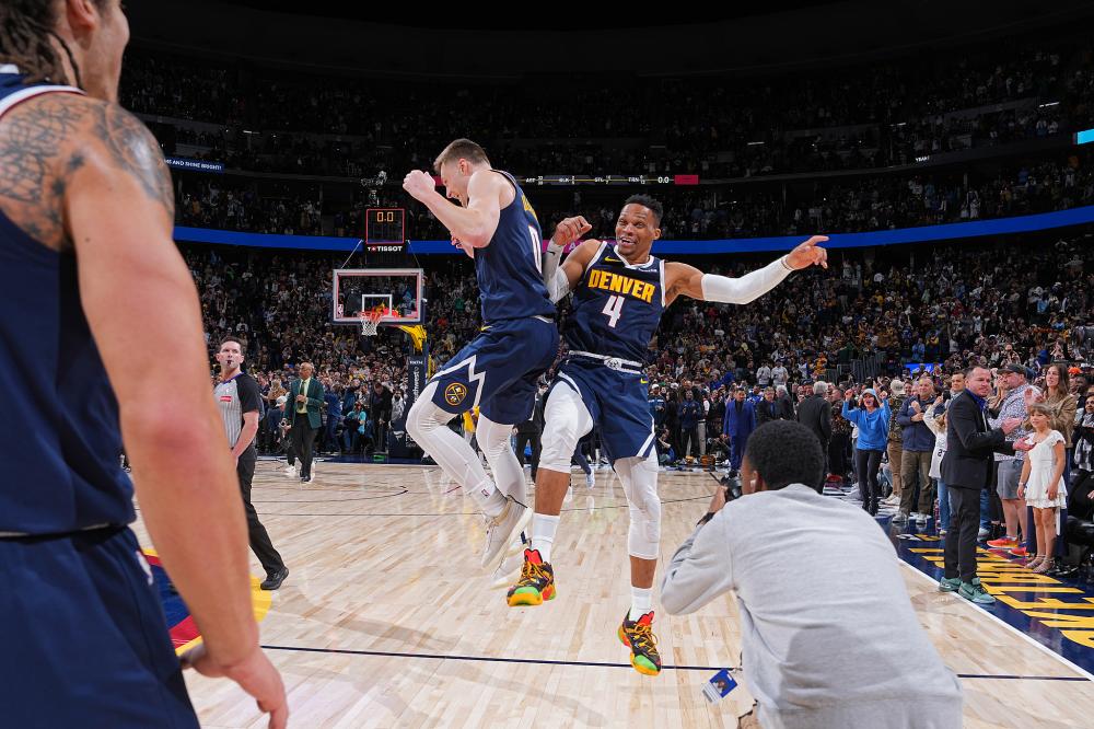 与球队执行 与球队执行