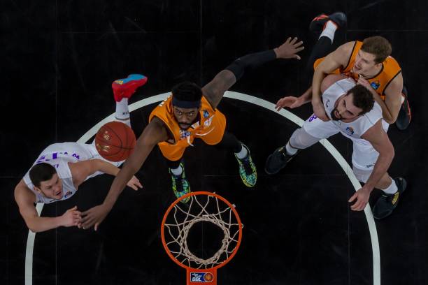 不断赢得胜 不断赢得胜